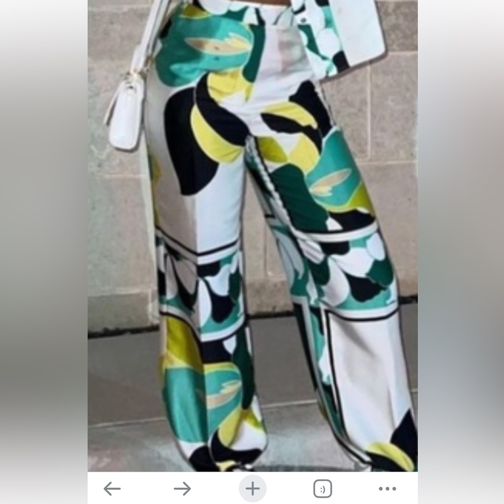 Zara Green and Black Patterned Garment